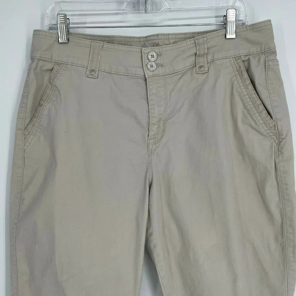 Gloria Vanderbilt Pants Women's 10 Brown Khaki All Around Slimming Effect Capri - Picture 4 of 10